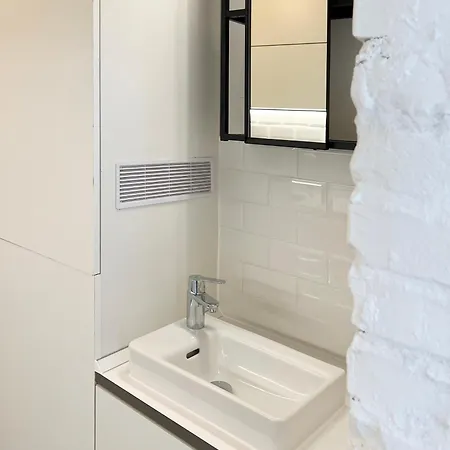 Entire Stylish Studio Nivy 아파트 *